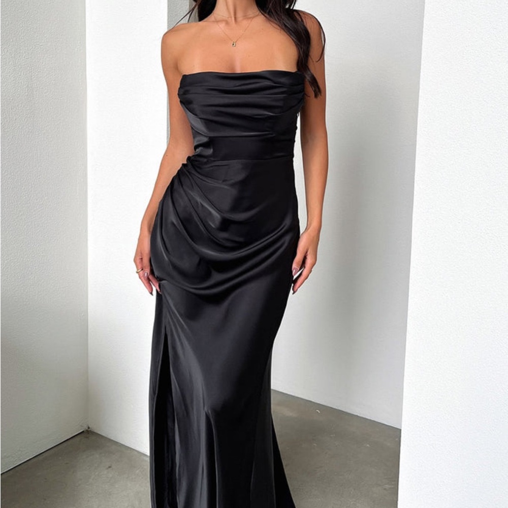 That’s so fetch Lola maxi dress